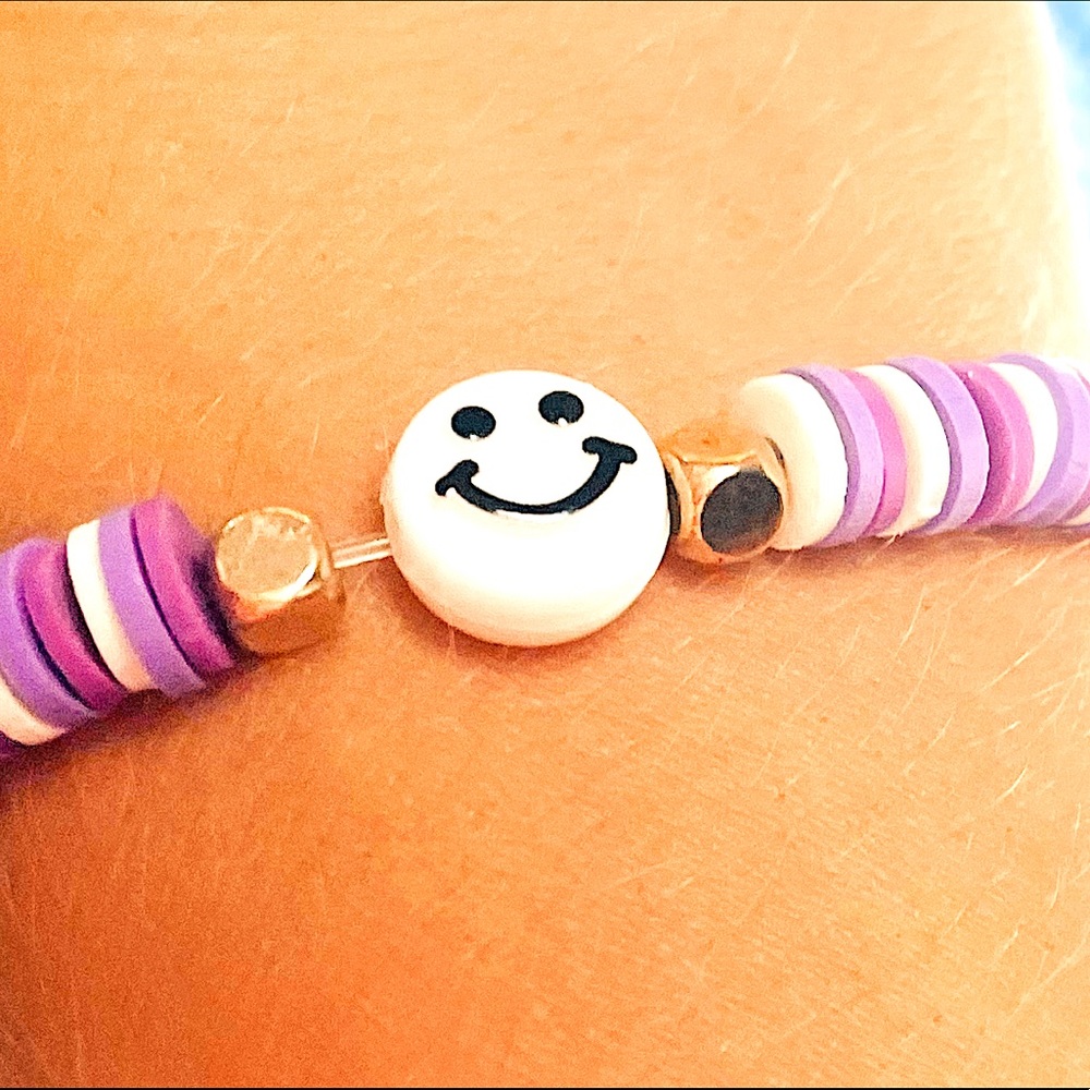 Meet your Posher, Bracelet Girl!!